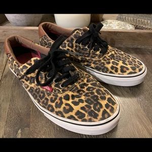 Leopard print Vans